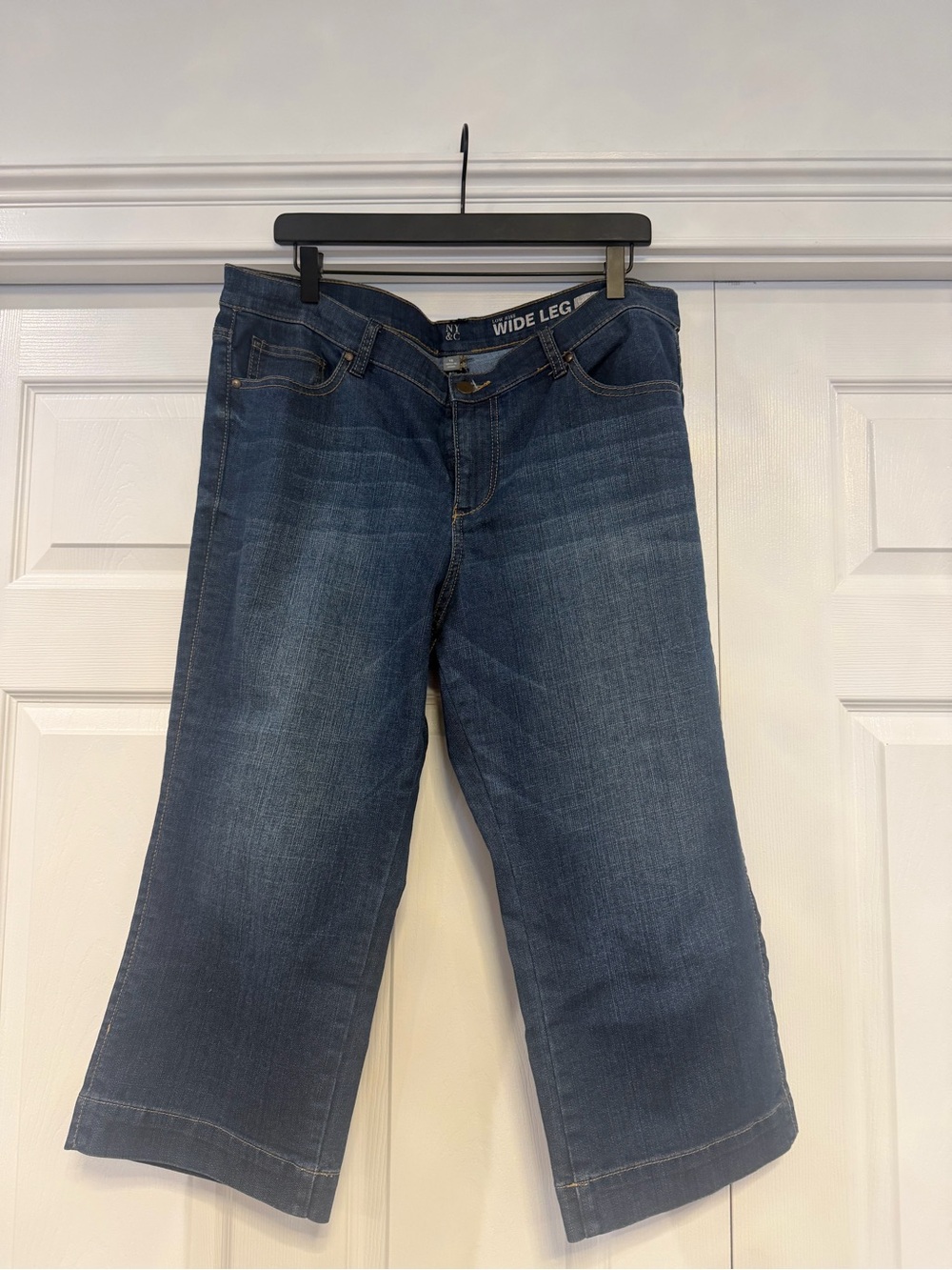 New York & Company Wide Leg Cropped Jeans - Dark Blue